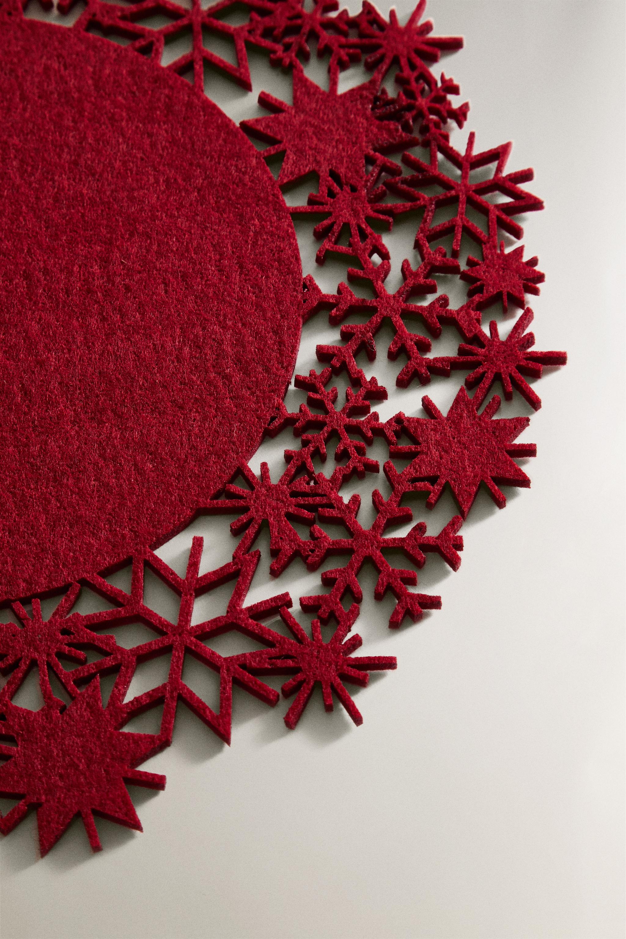 CHRISTMAS SNOWFLAKE FELT PLACEMAT
